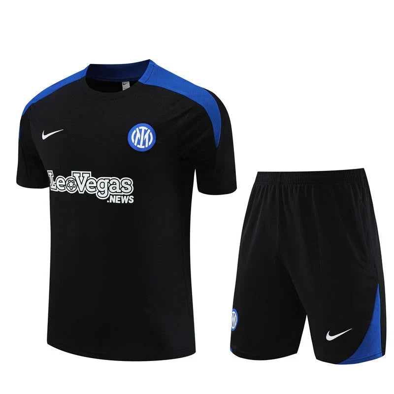 Jersey and Short Internazionale 24/25 - Pre-match